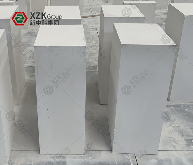 Fused AZS Brick