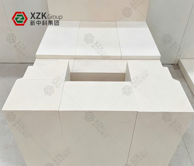 Fused AZS Brick